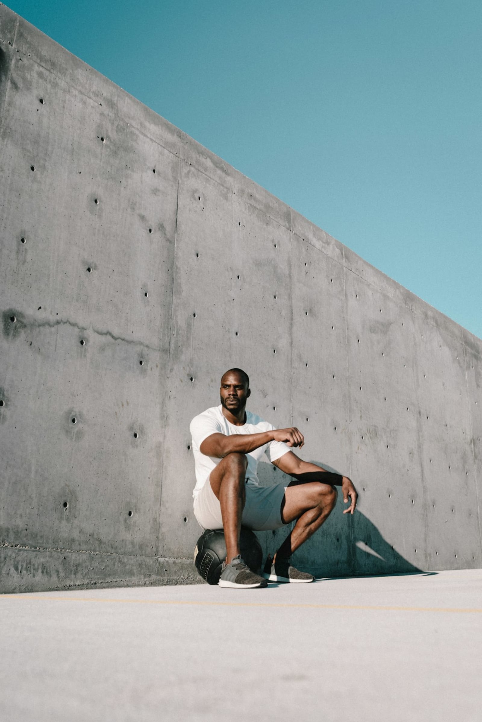 Tendinopathie Rotulienne : 5 Exercices Efficaces (2026)