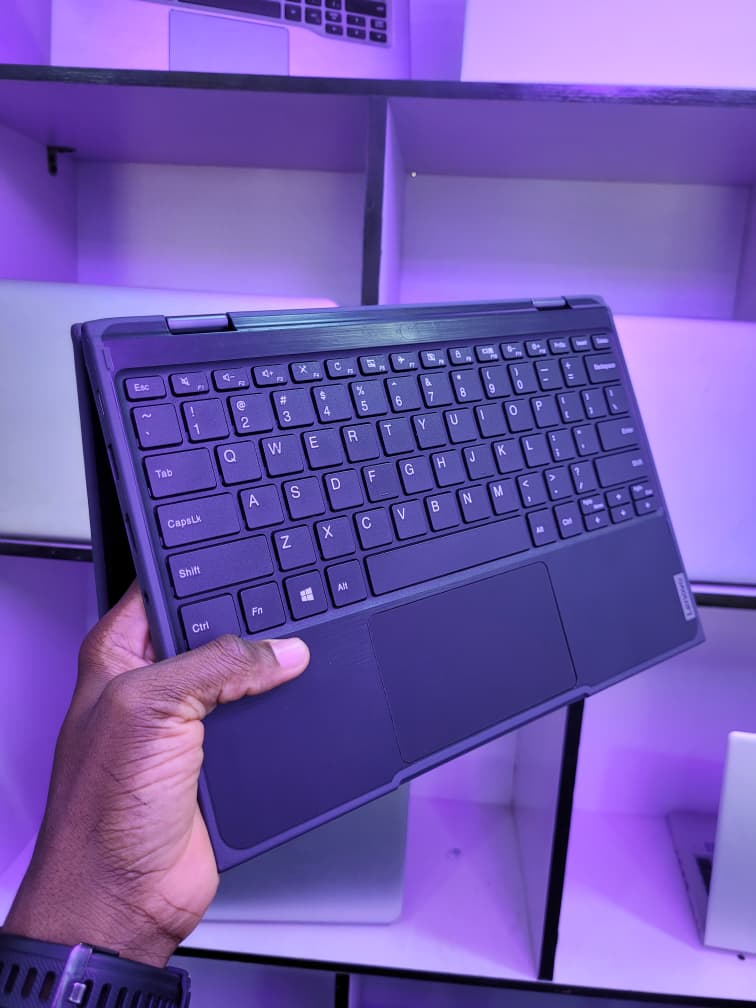 Lenovo 300e, Intel Celeron Touchscreen, x360 Convertible