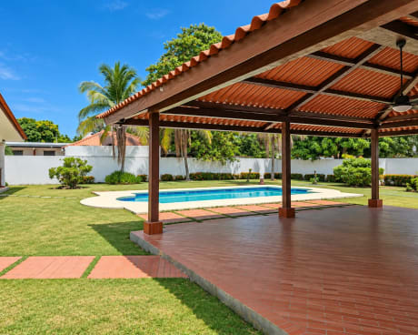 Casa de 3 habitaciones en Coronado en alquiler