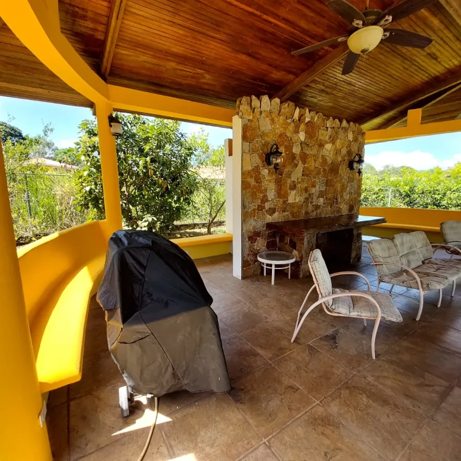 Alquiler Vacacional Coronado | Casa con Piscina y Gran Jardín — 8
