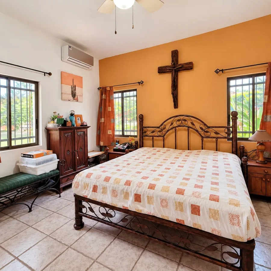 Casa en Club Ecuestre Coronado de 3 habitaciones con piscina privada — 13
