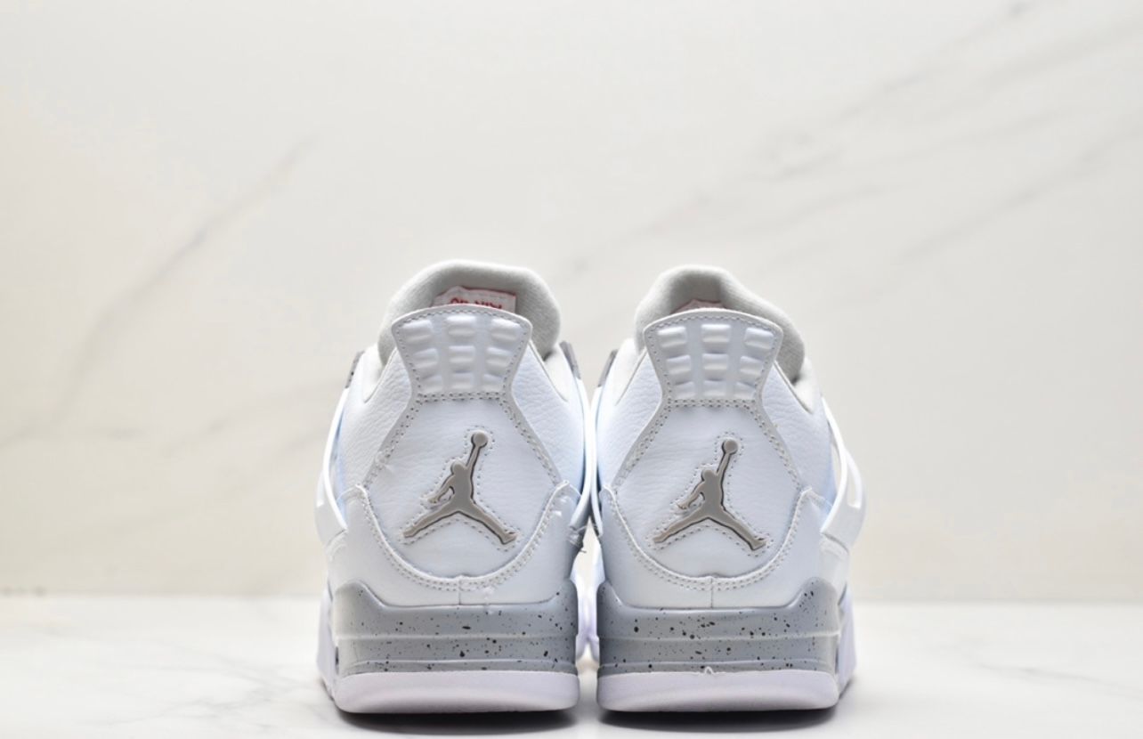Air Jordan 4 Reto Sneaker - White
