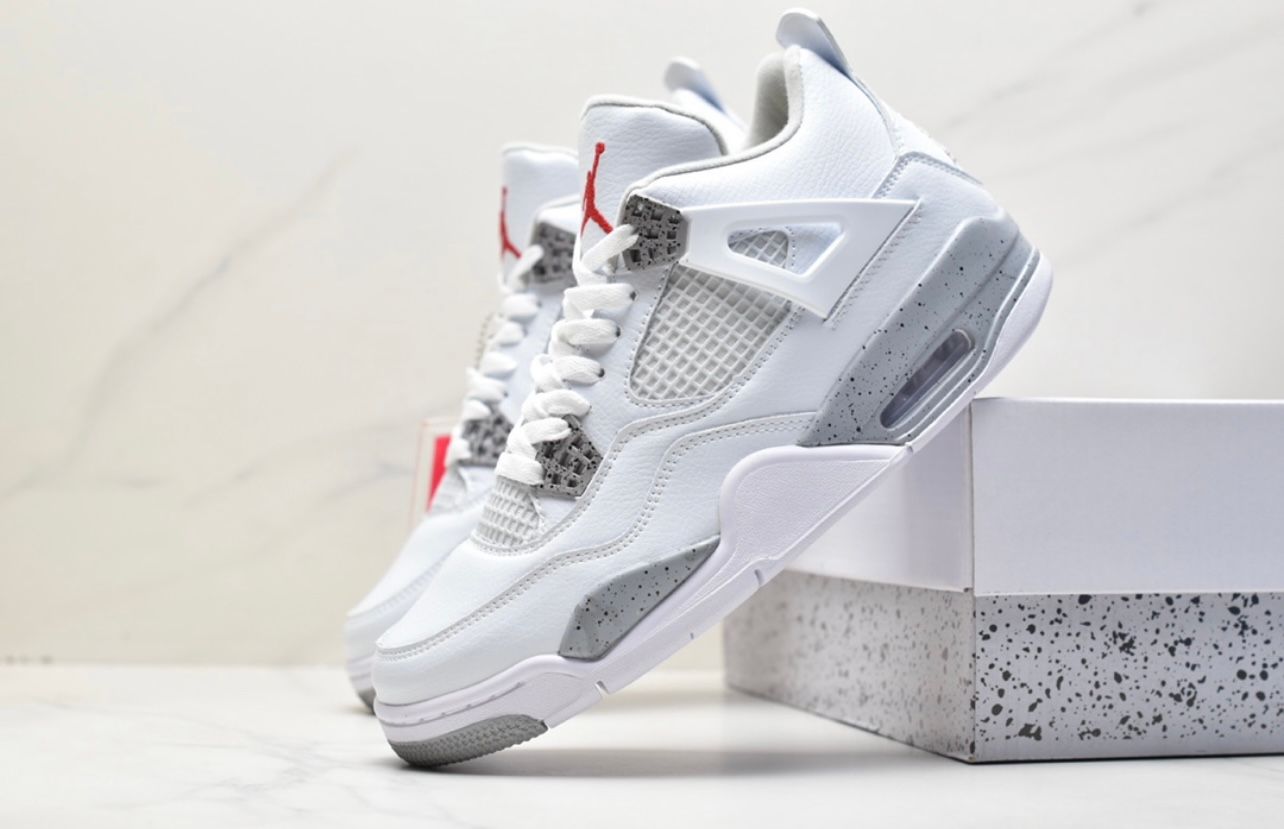 Air Jordan 4 Reto Sneaker - White