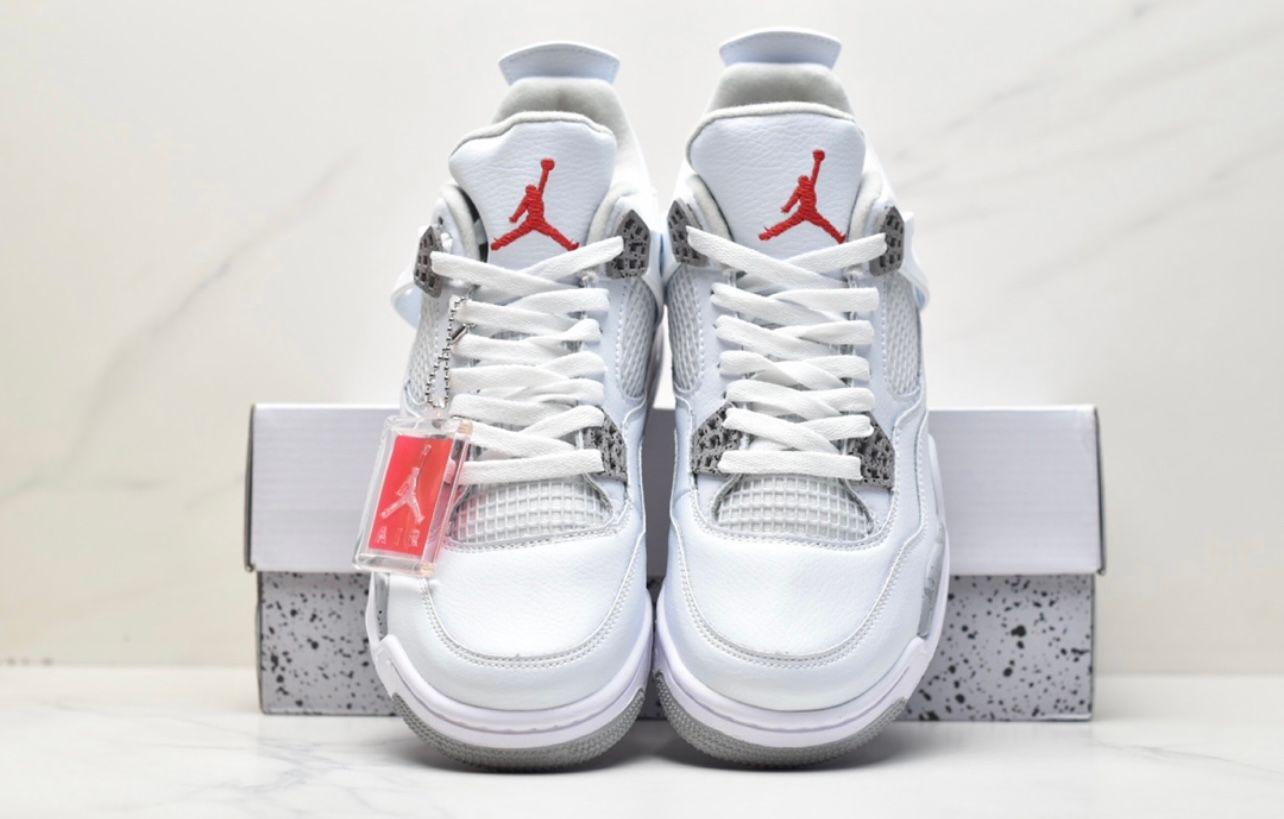 Air Jordan 4 Reto Sneaker - White