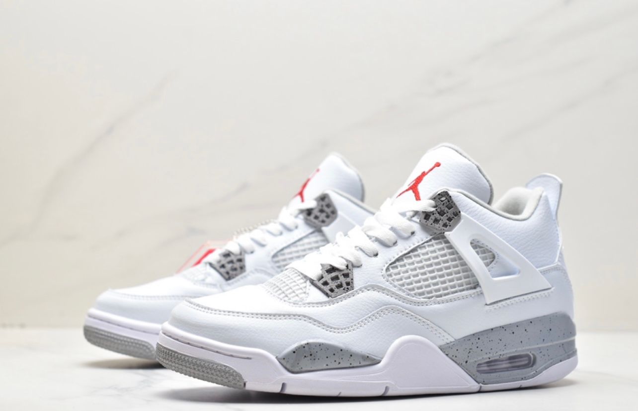 Air Jordan 4 Reto Sneaker - White