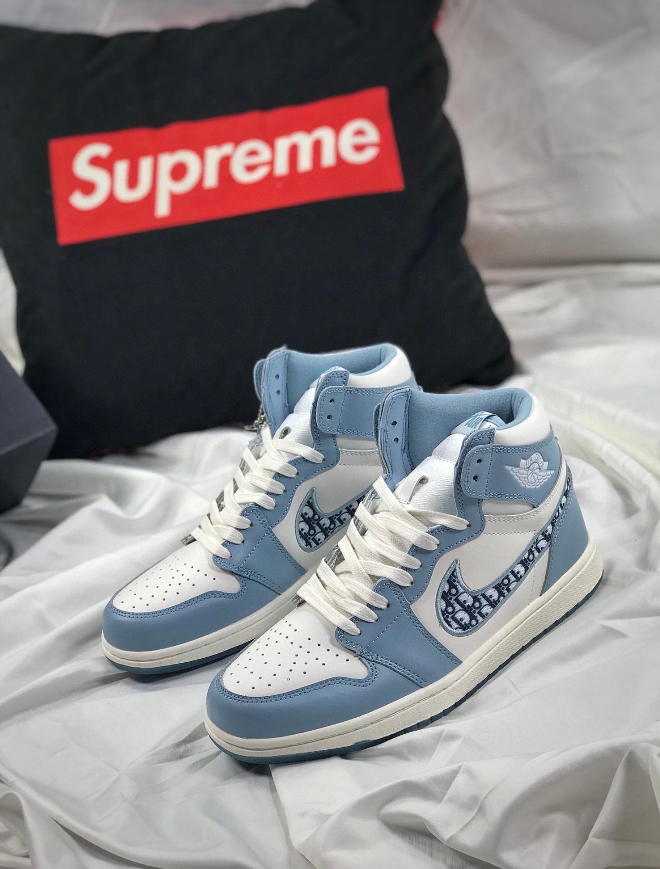Nike Air X Dior 1 Jordan - White & Blue