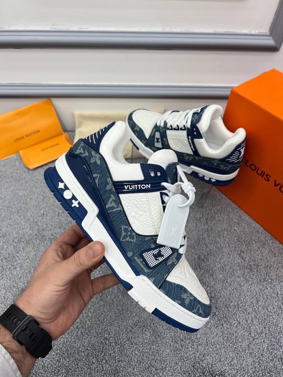 Louis Vuitton Sneaker - Blue & White