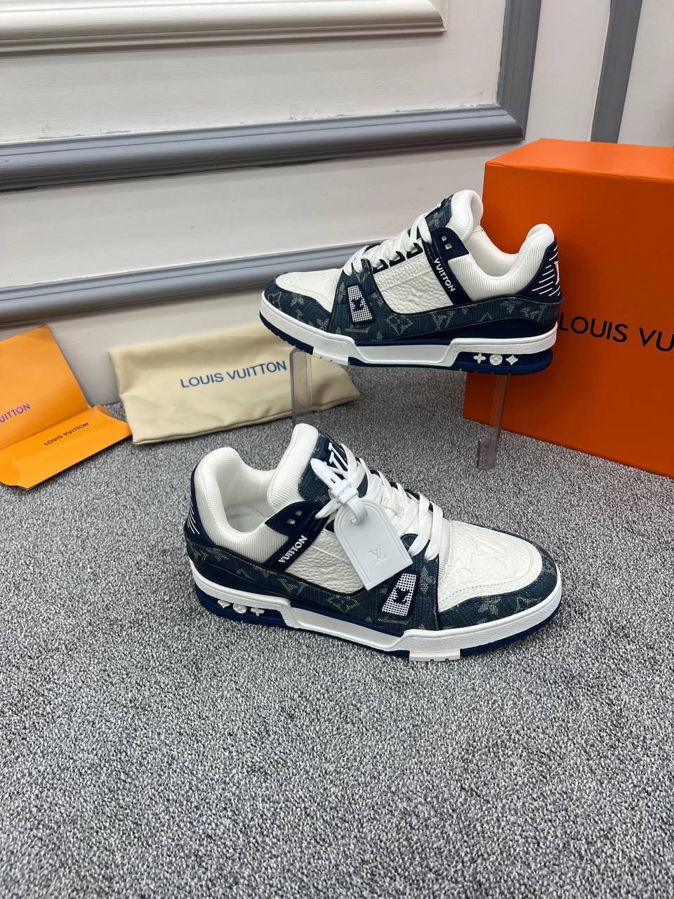 Louis Vuitton Sneaker - Blue & White