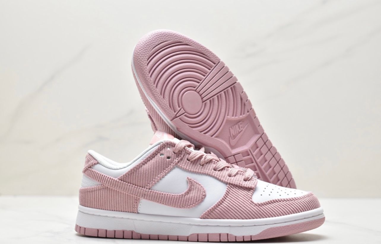 Nike SB Dunk Low - Pink