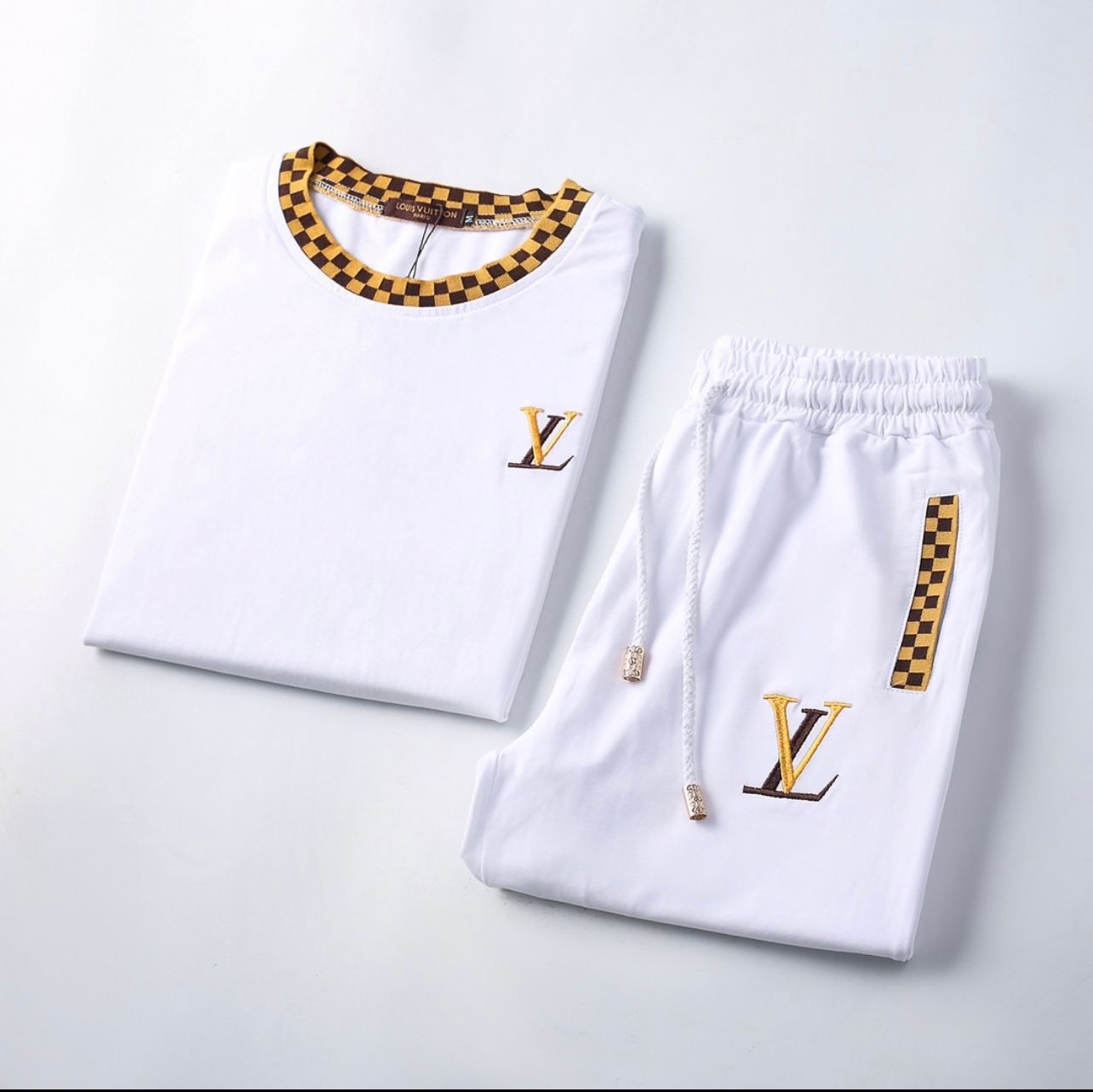 LV - Set