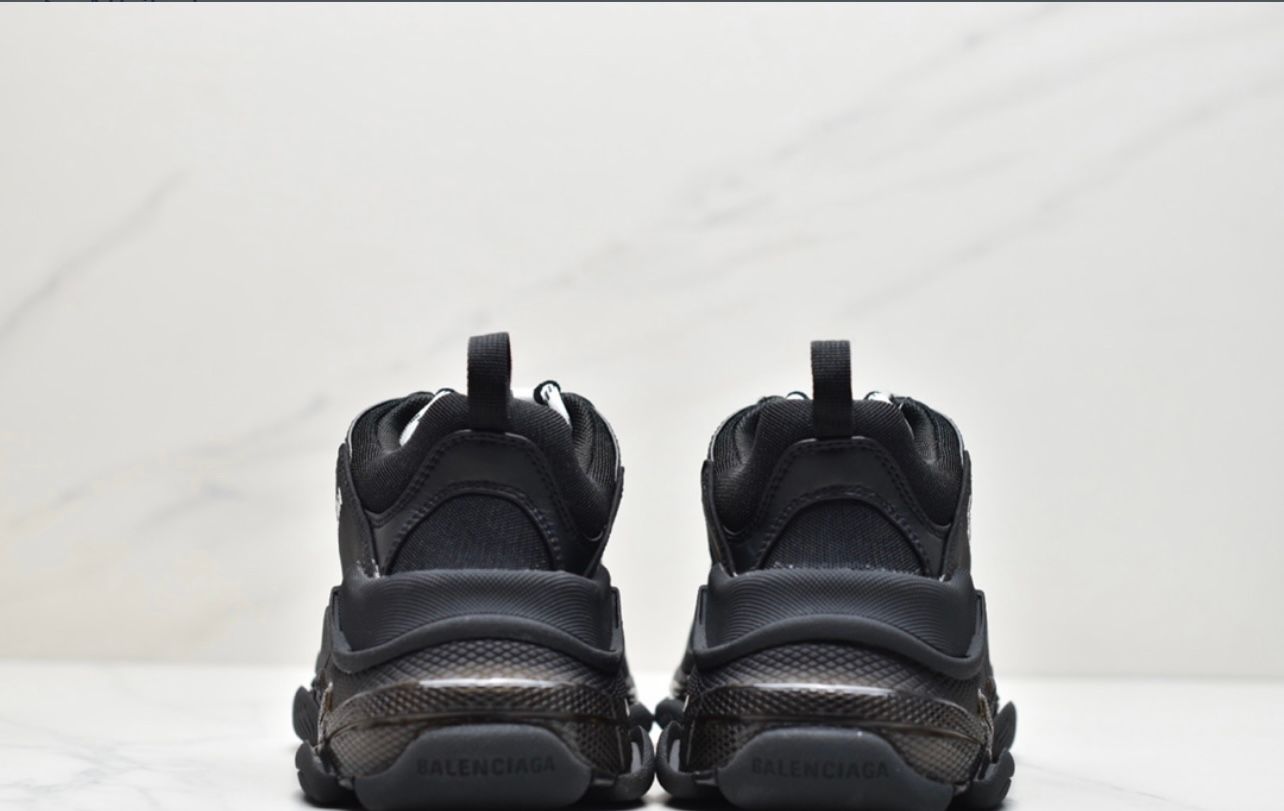 Balenciaga Triple S - Black