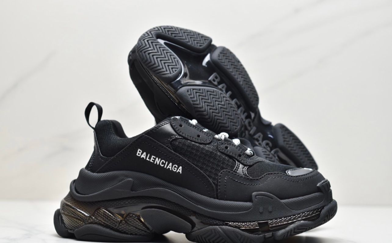 Balenciaga Triple S - Black