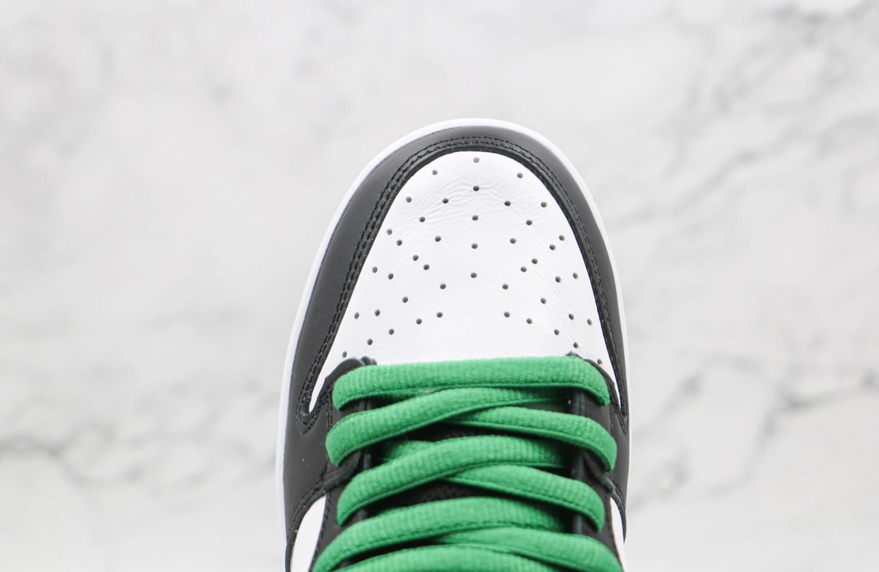 NIKE SB Dunk Low -Green & Black