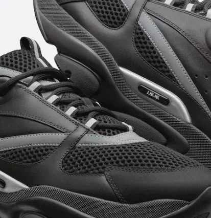 B22 Black