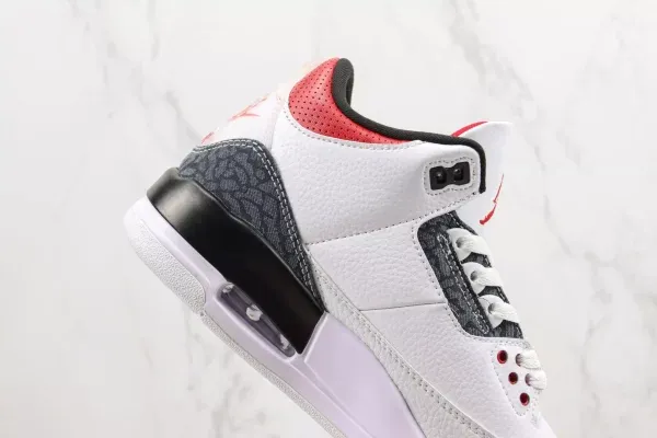  Jordan 3 Retro SE Fire Red Denim