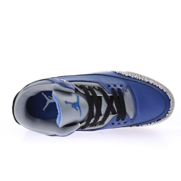 Jordan 3″Varsity Royal”