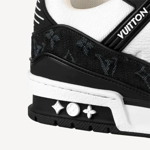 LV TRAINER SNEAKER BLACK & WHITE BESTSELLER