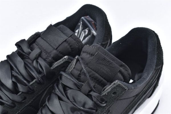Nike LD Waffle Sacai Black Nylon