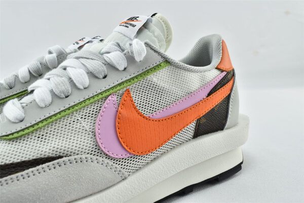 Nike Vaporwaffle sacai Purple Orange