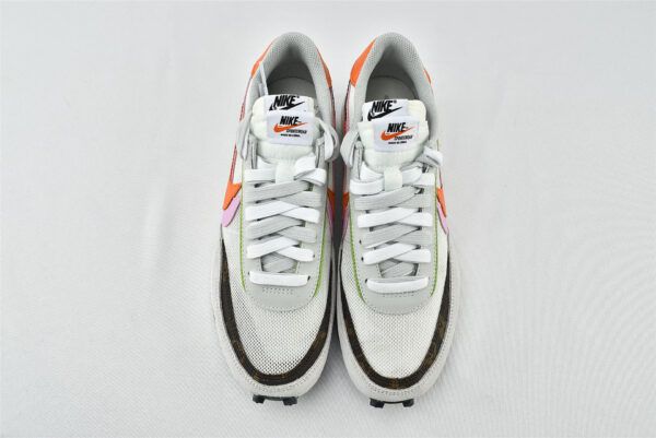 Nike Vaporwaffle sacai Purple Orange