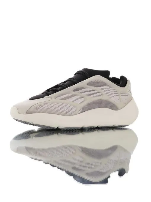 Foam Runner Yeezy Boost 700 V3″White/Black”