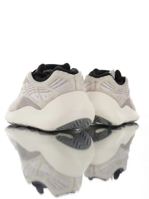 Foam Runner Yeezy Boost 700 V3″White/Black”