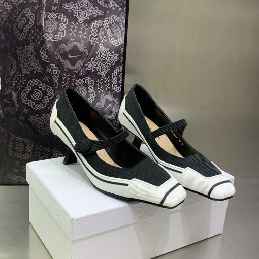 Sandal