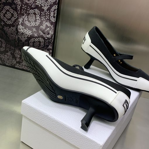 Sandal