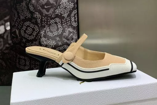 Sandal