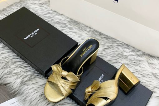 Sandal