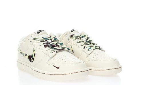 Bape x Nike SB Dunk Low ”Beige/Camo”