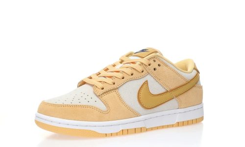 Nike SB Dunk Low LX ”Gold Suede”