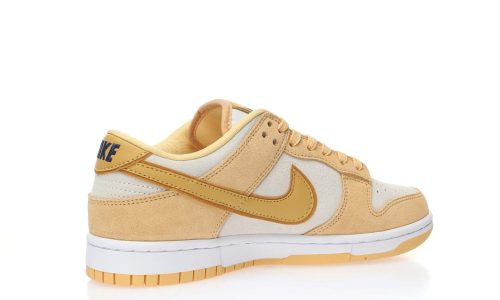 Nike SB Dunk Low LX ”Gold Suede”