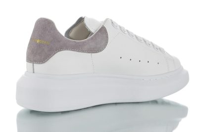 Alexander McQueen sole Leather White leather and grey velvet tail