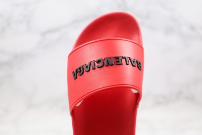 Balenciaga Slippers gules