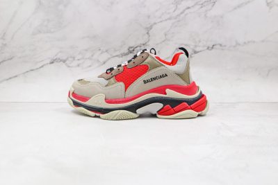  Balenciaga Triple S Beige