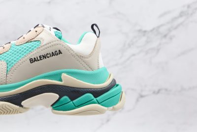 Balenciaga Triple S White green
