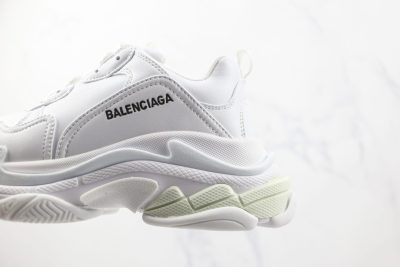  Balenciaga Triple S Pure white