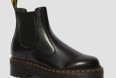 DR.MARTENS 2976 QUAD PLATFORM CHELSEA BLACK