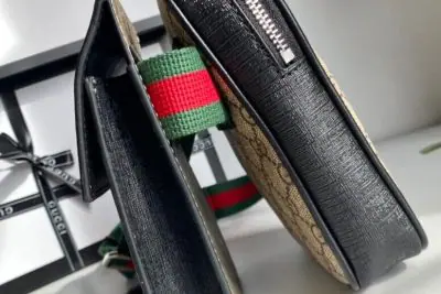 GG small Handbag