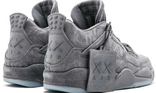Kaws x Air Jordan 4 Retro”Cool Grey”