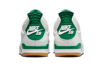  Jordan 4 Retro SB Pine Green