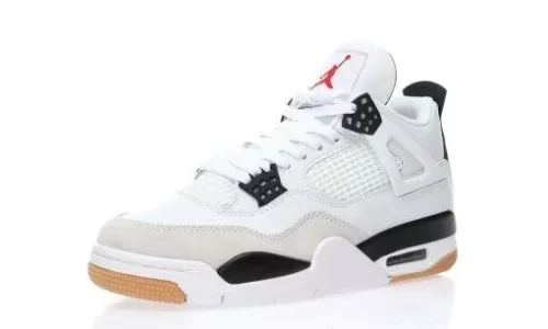 Nike SB x Air Jordan 4 Retro SP”Milk White/Black”