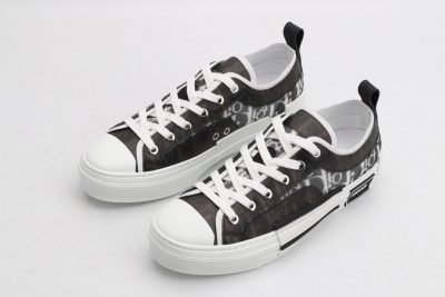 Dior Black and white