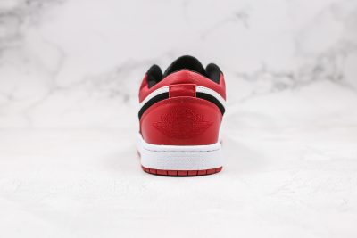 JORDAN 1 Low Black Toe