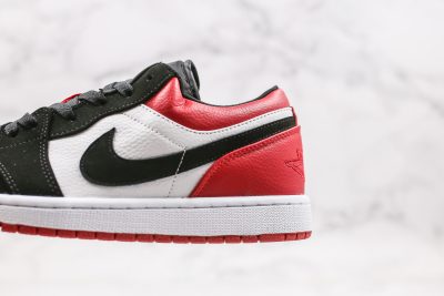 JORDAN 1 Low Black Toe