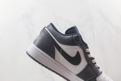  Nike Air Jordan 1 “Grey Black”