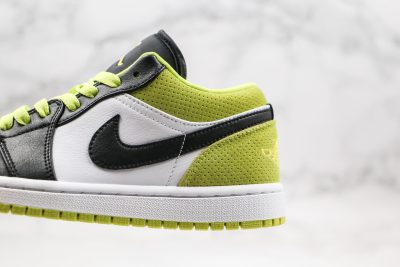  JORDAN 1 Low SE Suede Green