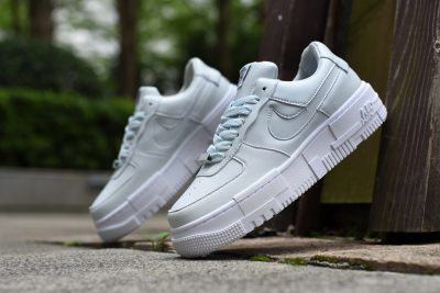 NIKE Air Force 1 Pixel White Light Blue