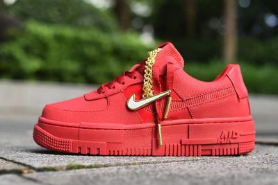 NIKE Air Force 1 Pixel Bright Red